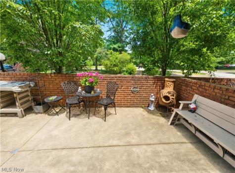 1044 Canyon View Road Sagamore Hills OH 44067