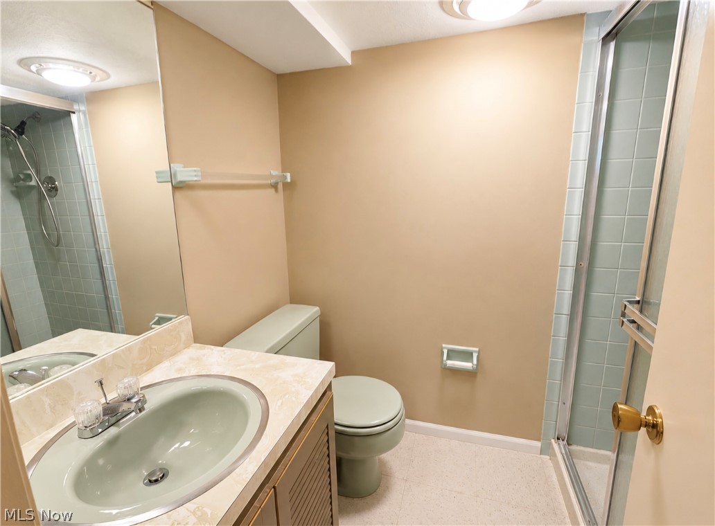 1044 Canyon View Road Sagamore Hills OH 44067