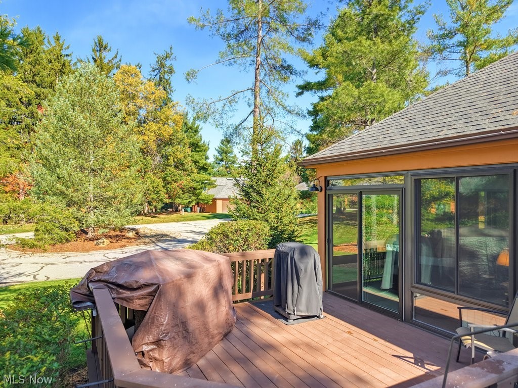 928 Hemlock Lane Sagamore Hills OH 44067