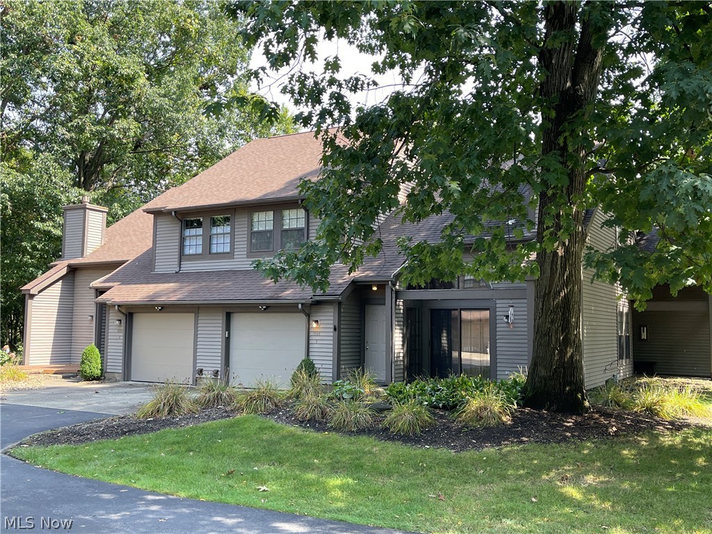 1153 Red Tail Hawk Court Youngstown OH 44512