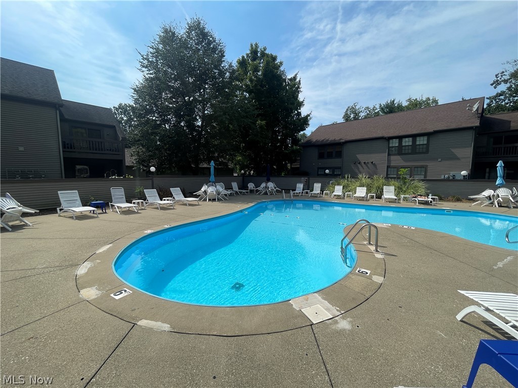 1153 Red Tail Hawk Court Youngstown OH 44512