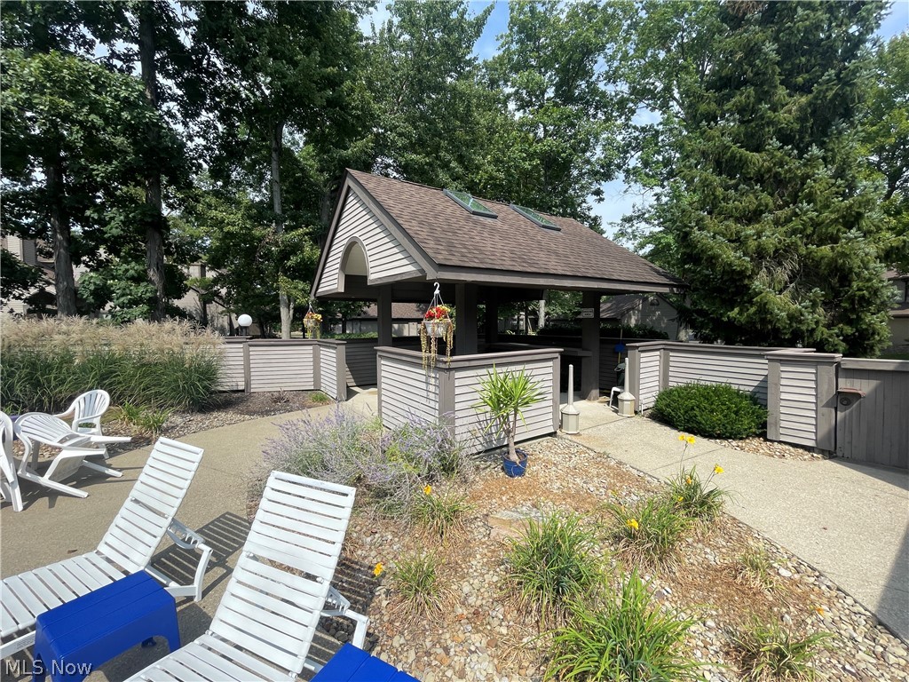 1153 Red Tail Hawk Court Youngstown OH 44512