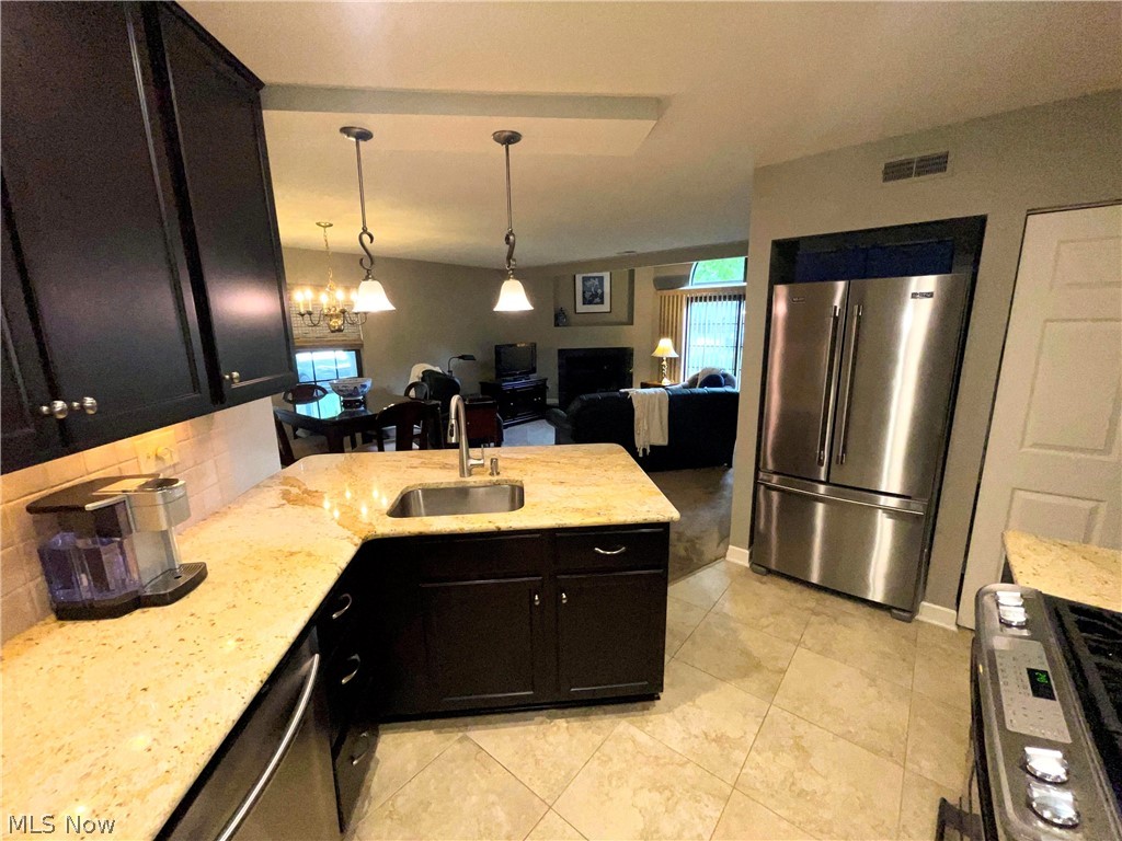1153 Red Tail Hawk Court Youngstown OH 44512