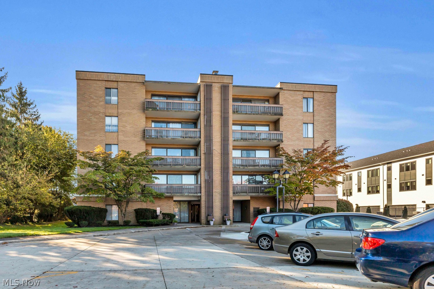 22555 Center Ridge Road Rocky River OH 44116