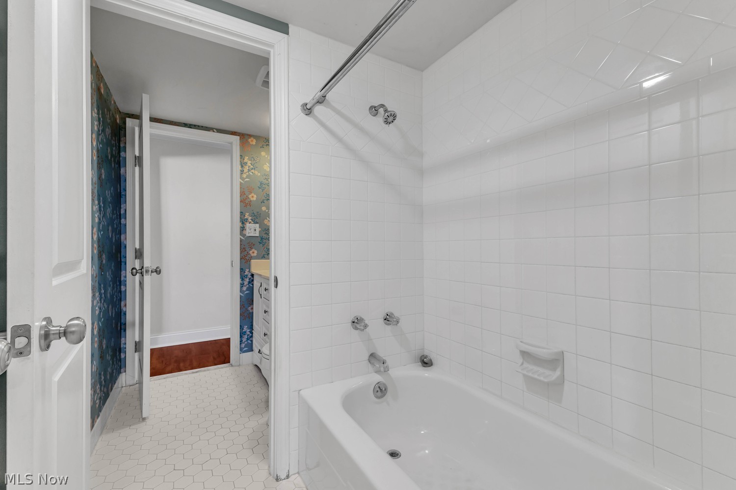 22555 Center Ridge Road Rocky River OH 44116