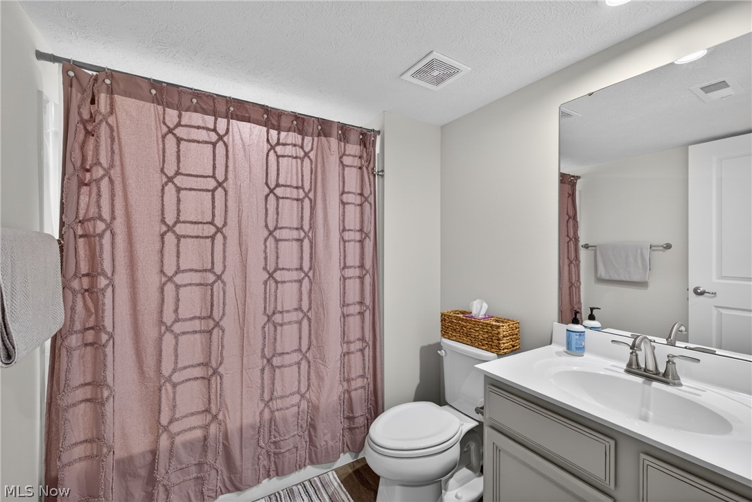 7310 Hillshire Drive Painesville OH 44077