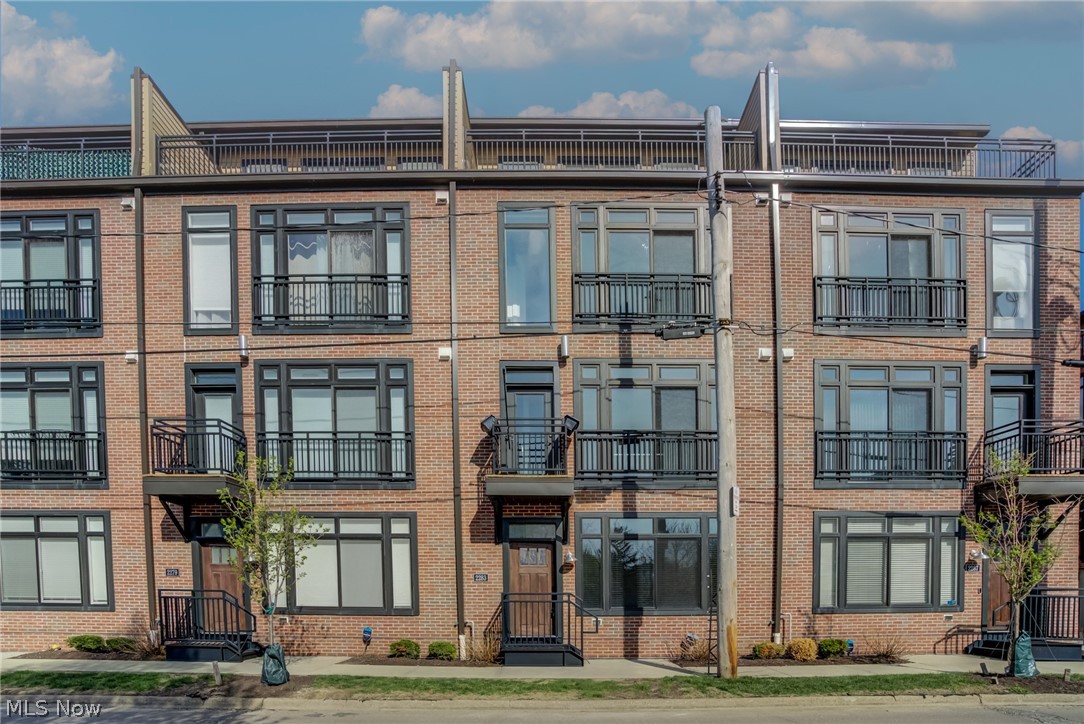 2283 W 19th Street Cleveland OH 44113