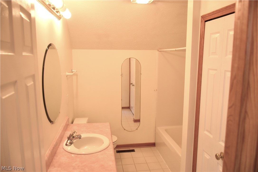 7070 NW Bentley Street NW Massillon OH 44646