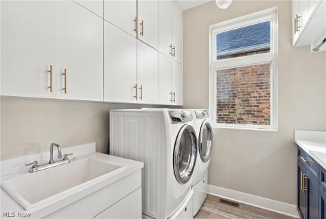 1960 E 123rd Street Cleveland OH 44106