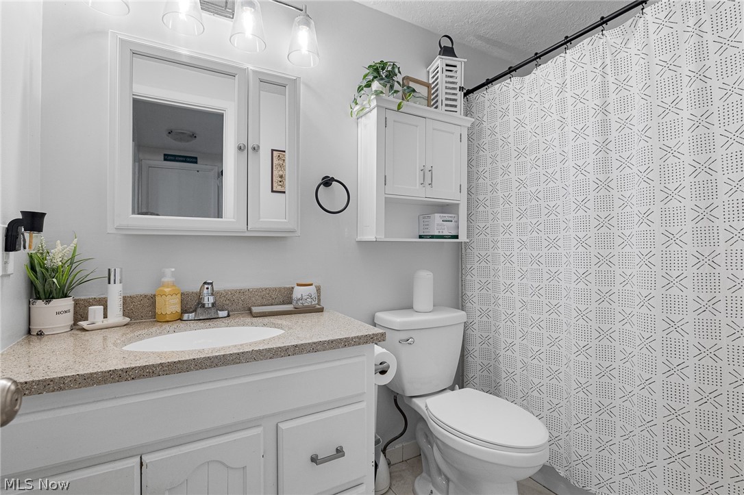 26653 Lake Of The Falls Boulevard Olmsted Falls OH 44138