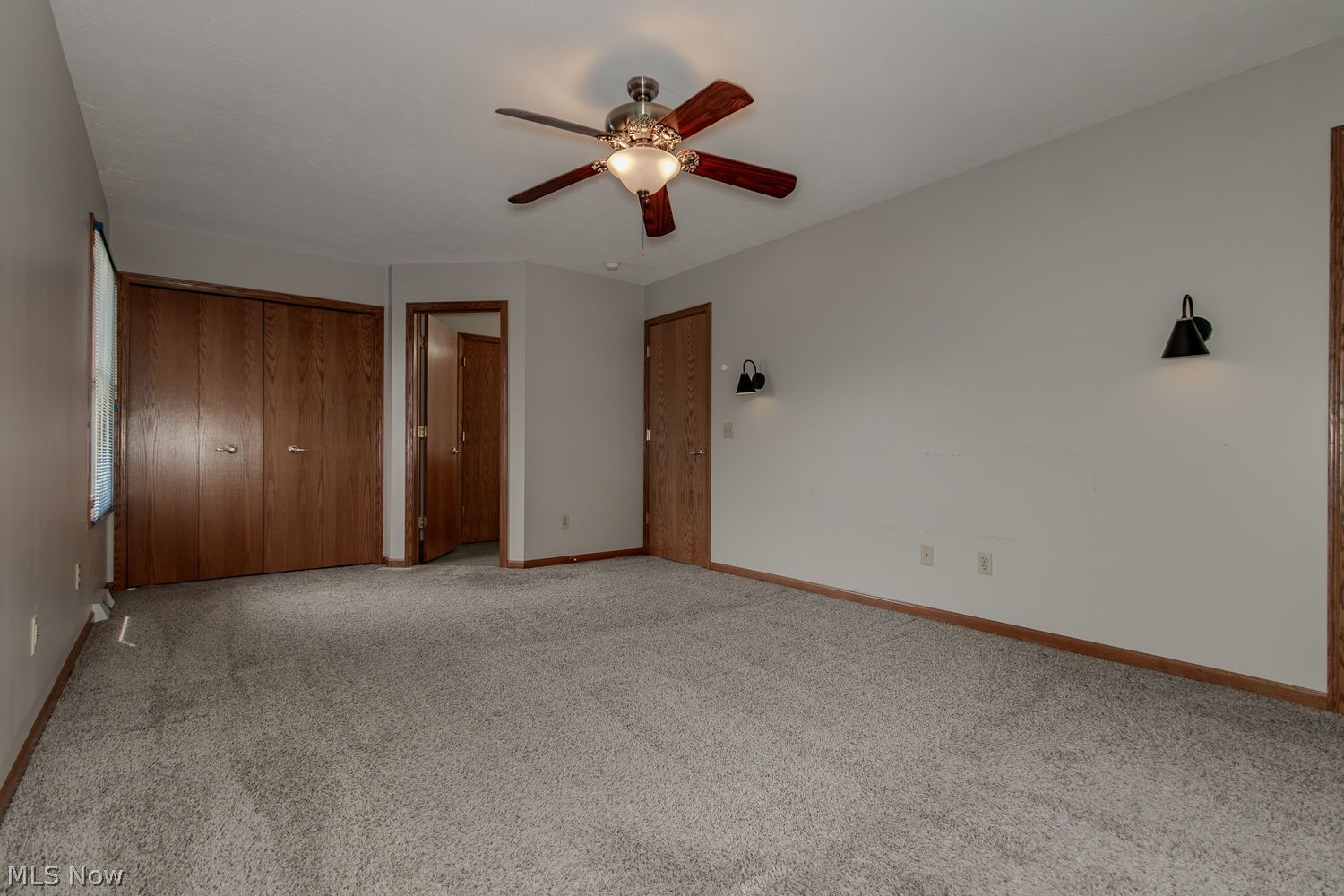 67 Sunset Cove Circle Eastlake OH 44095
