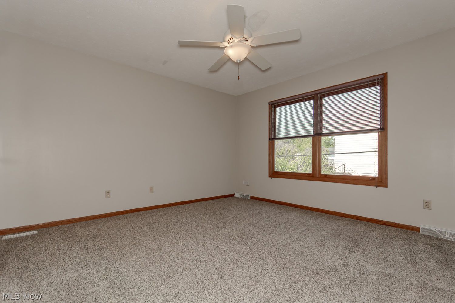 67 Sunset Cove Circle Eastlake OH 44095