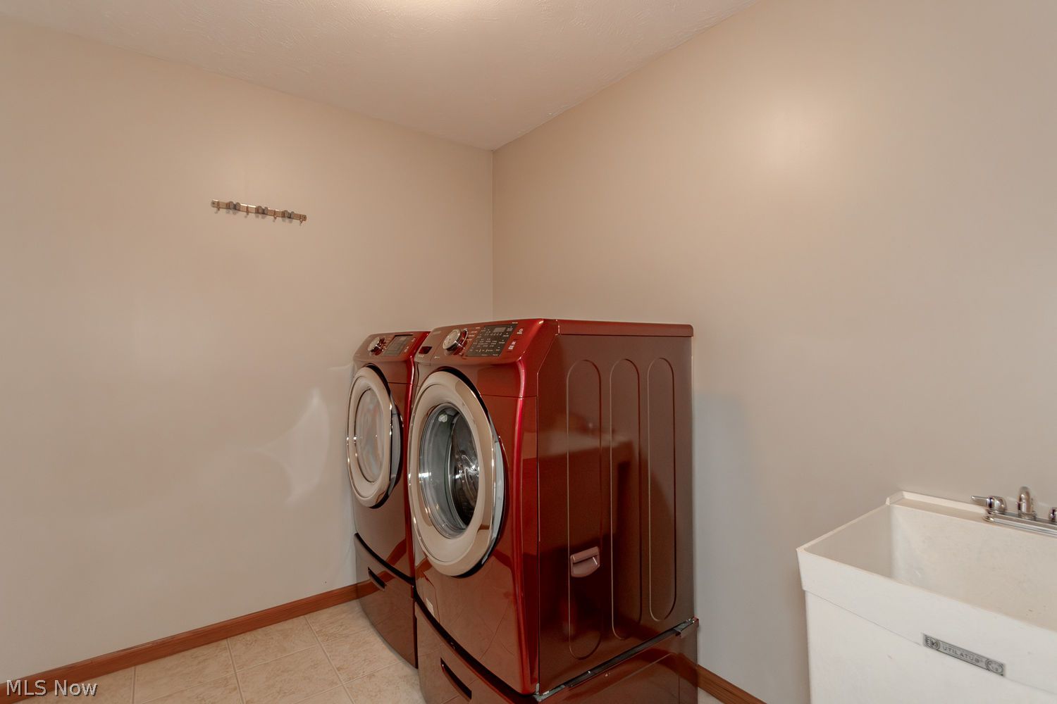 67 Sunset Cove Circle Eastlake OH 44095