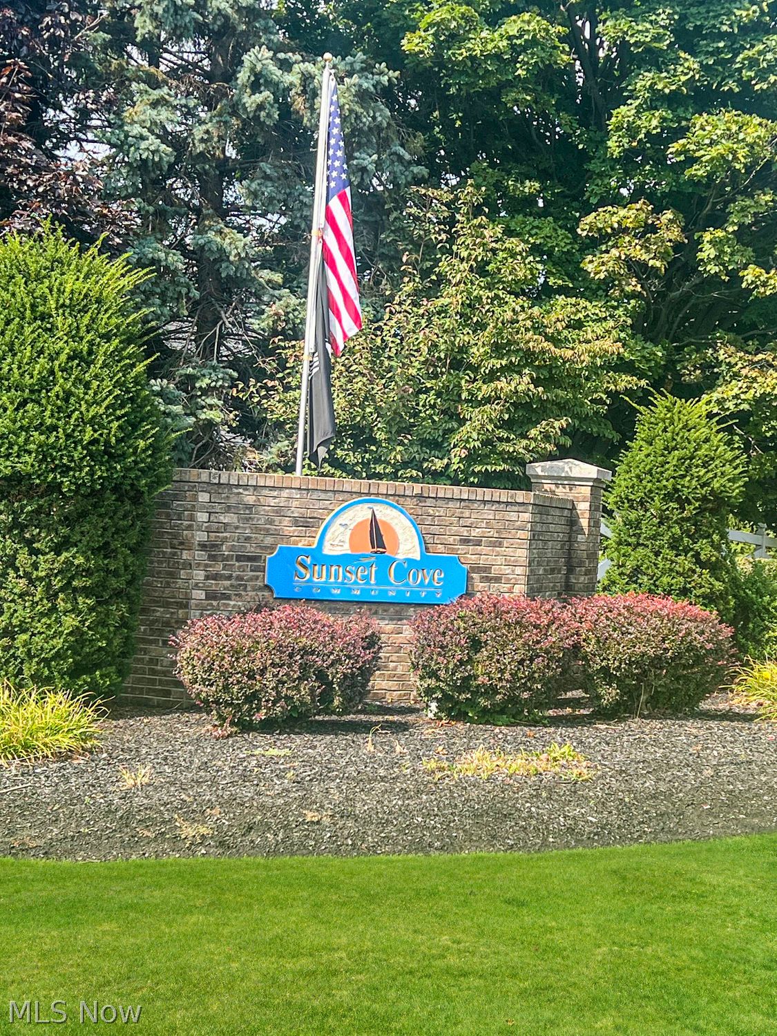 67 Sunset Cove Circle Eastlake OH 44095