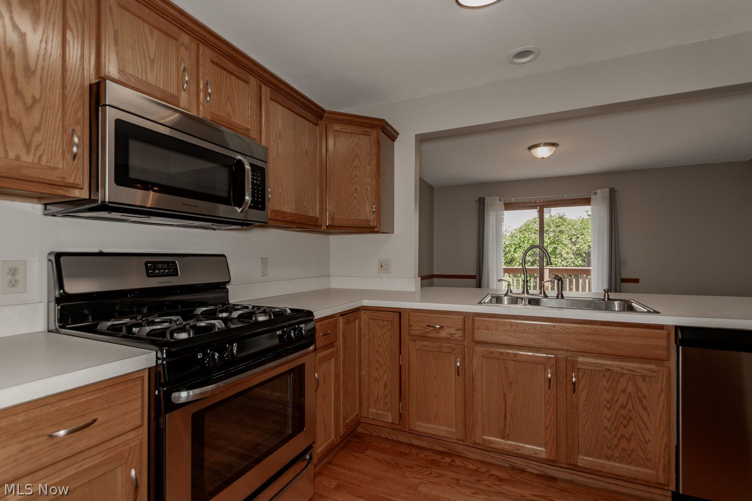 67 Sunset Cove Circle Eastlake OH 44095