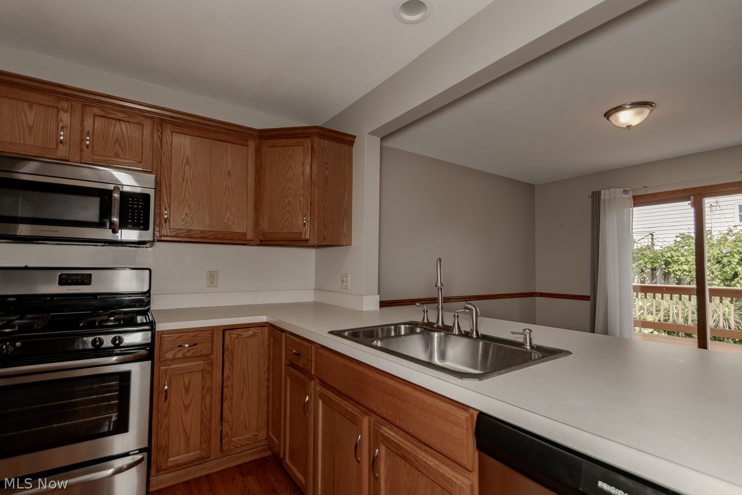67 Sunset Cove Circle Eastlake OH 44095