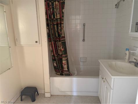 12029 Clifton Boulevard Lakewood OH 44107