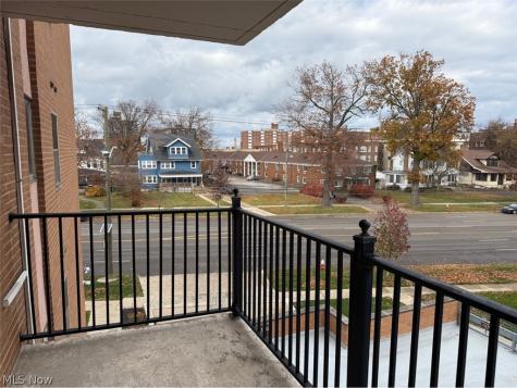 12029 Clifton Boulevard Lakewood OH 44107
