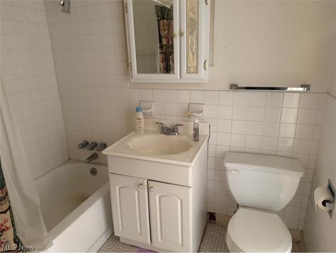 12029 Clifton Boulevard Lakewood OH 44107
