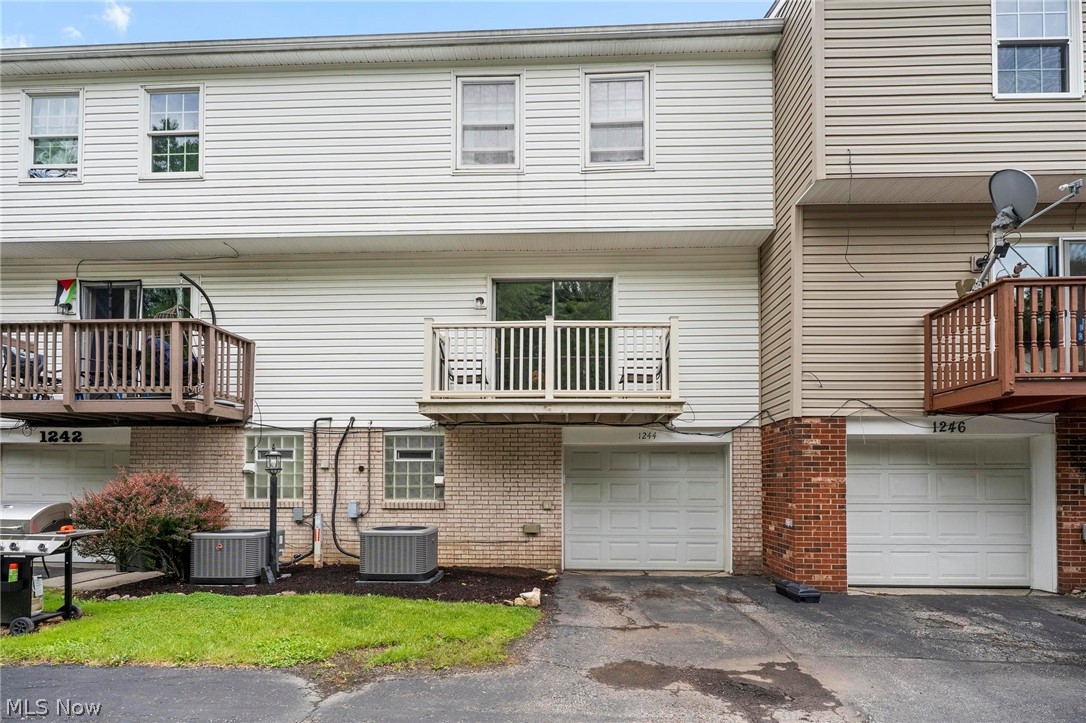 1244 N Carpenter Road Brunswick OH 44212