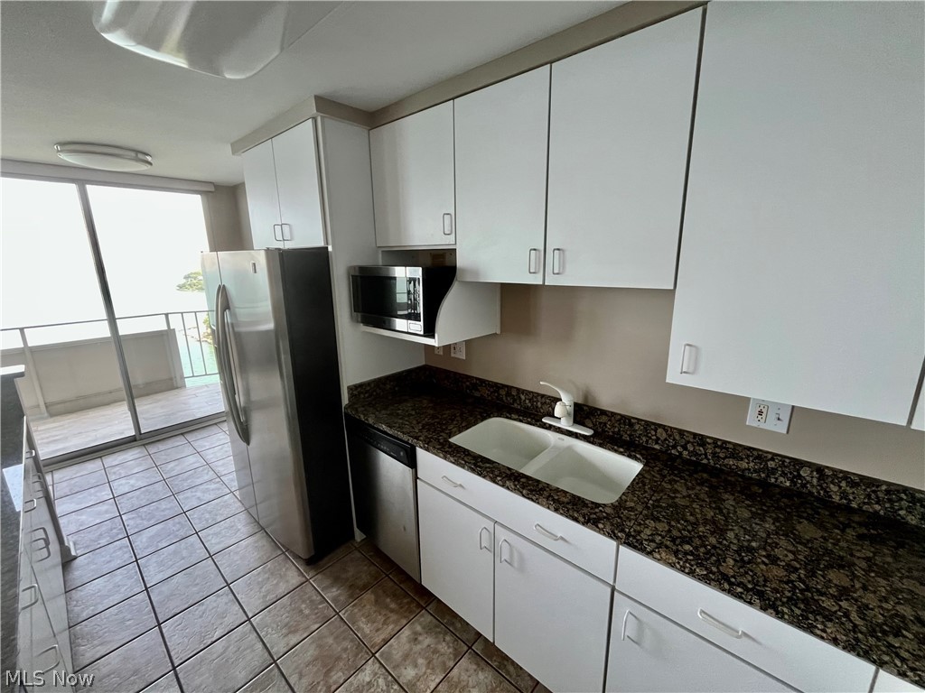 12900 Lake Avenue Lakewood OH 44107