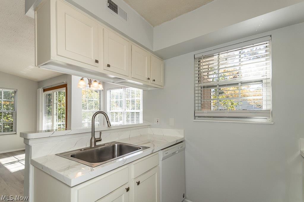 2003 Stoney Run Circle Broadview Heights OH 44147