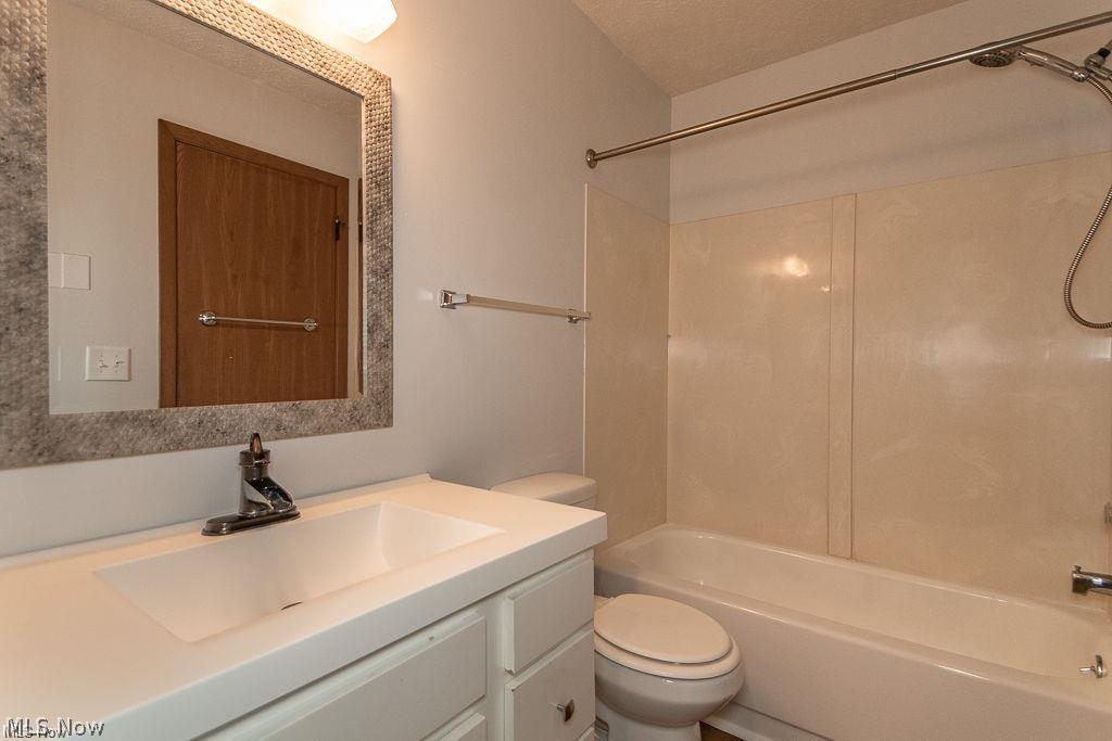 2003 Stoney Run Circle Broadview Heights OH 44147