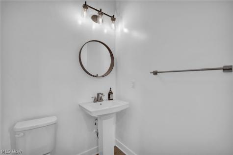 34566 Ethan Way Willoughby OH 44094
