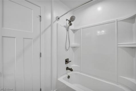 34566 Ethan Way Willoughby OH 44094