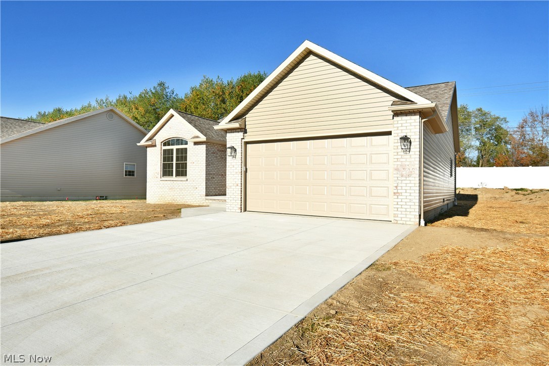 2867 Pebble Creek Court Cortland OH 44410