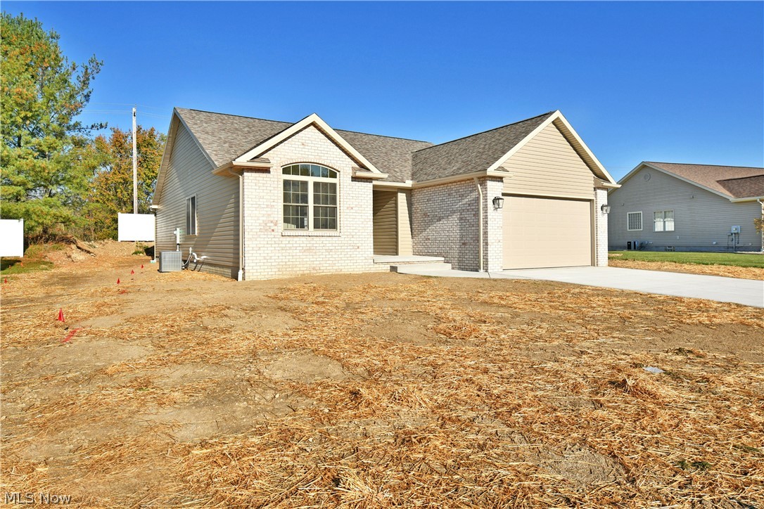 2867 Pebble Creek Court Cortland OH 44410