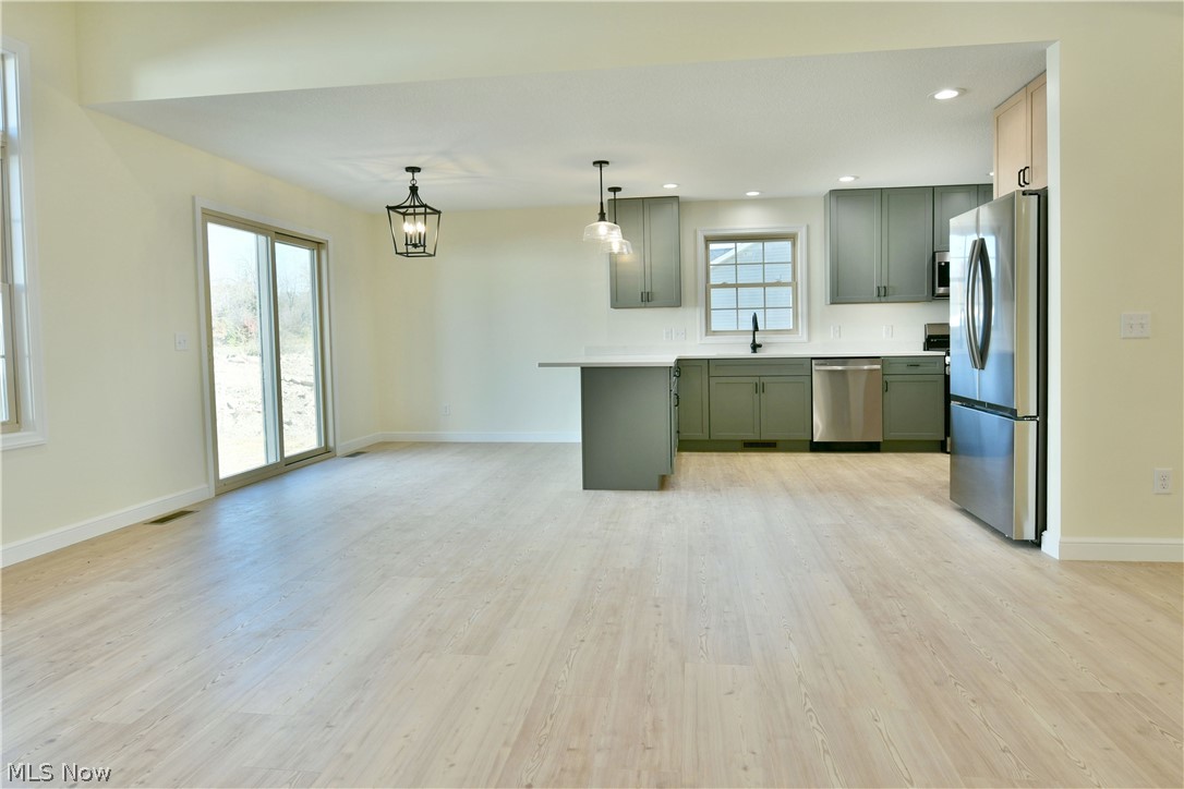 2867 Pebble Creek Court Cortland OH 44410