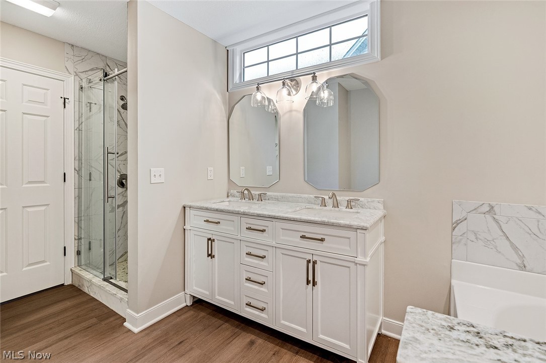 90 Lake Pointe Circle Canfield OH 44406