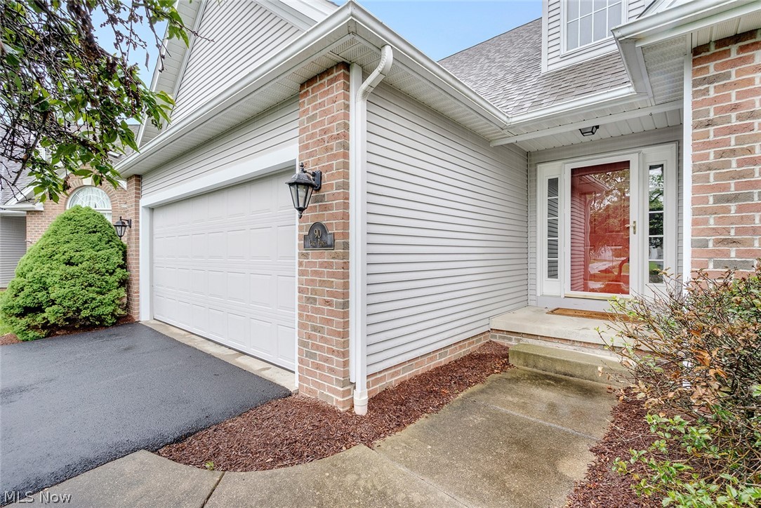 90 Lake Pointe Circle Canfield OH 44406