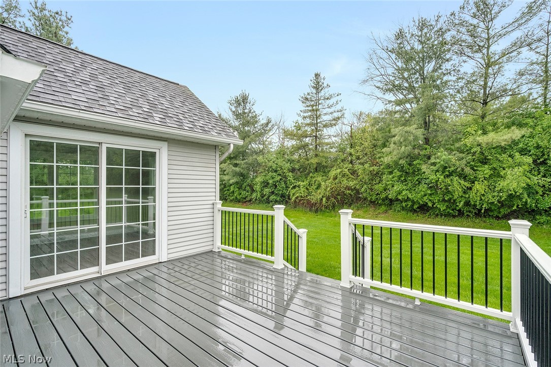 90 Lake Pointe Circle Canfield OH 44406