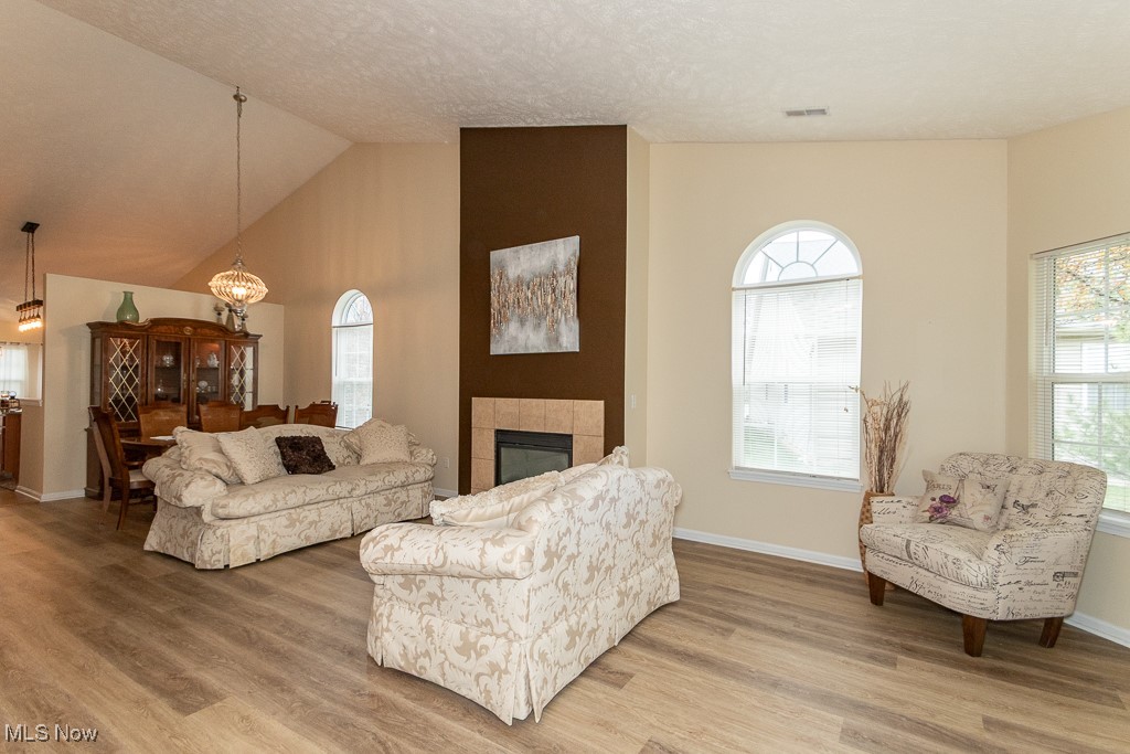 2560 Edgebrook Crossing Twinsburg OH 44087