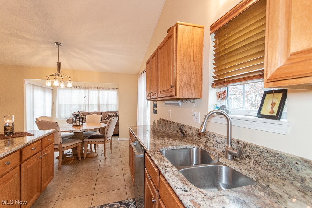 2560 Edgebrook Crossing Twinsburg OH 44087