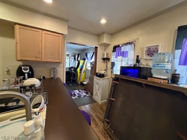 1464 E 250th Street Euclid OH 44117