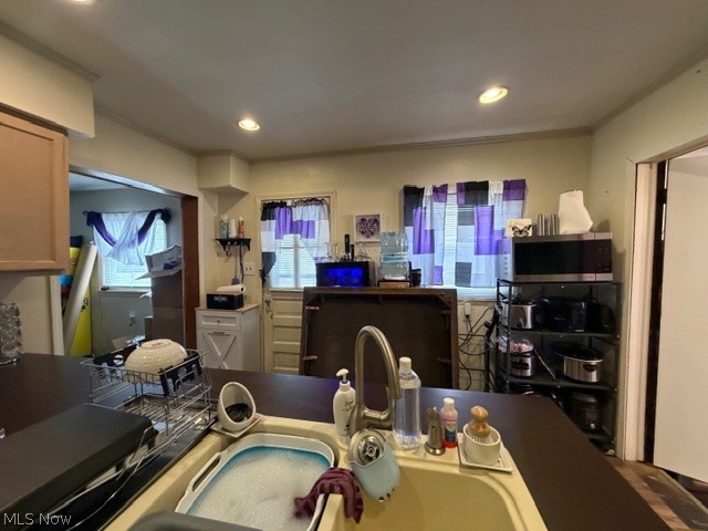 1464 E 250th Street Euclid OH 44117