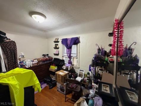1464 E 250th Street Euclid OH 44117