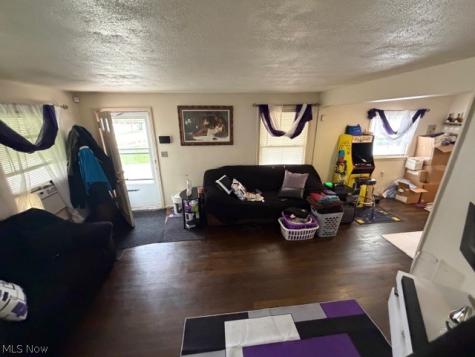 1464 E 250th Street Euclid OH 44117