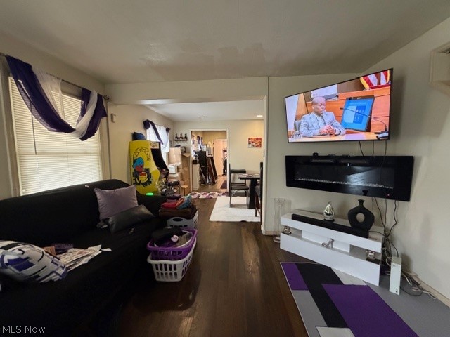 1464 E 250th Street Euclid OH 44117