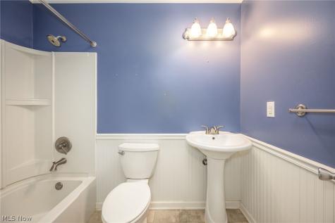 2455 Island Drive Uniontown OH 44685