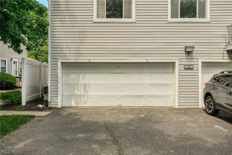 2455 Island Drive Uniontown OH 44685