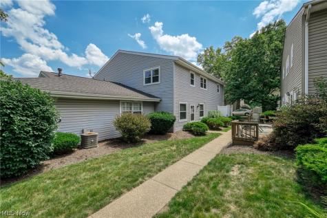 2455 Island Drive Uniontown OH 44685