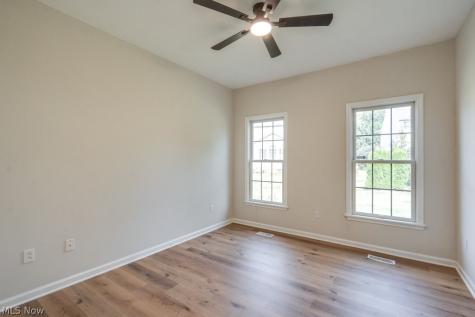 38087 Burrard Lane Willoughby OH 44094