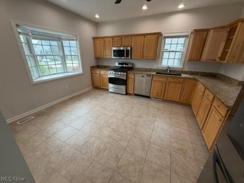 38087 Burrard Lane Willoughby OH 44094