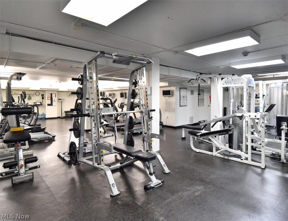 12700 Lake Avenue Lakewood OH 44107