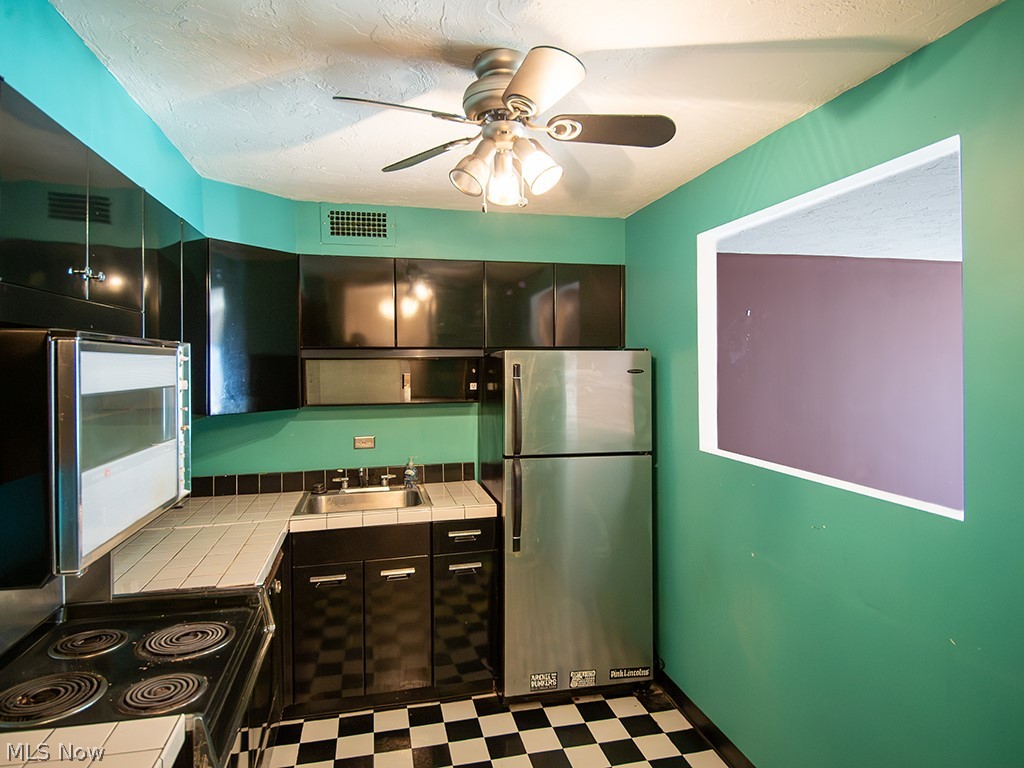 12700 Lake Avenue Lakewood OH 44107