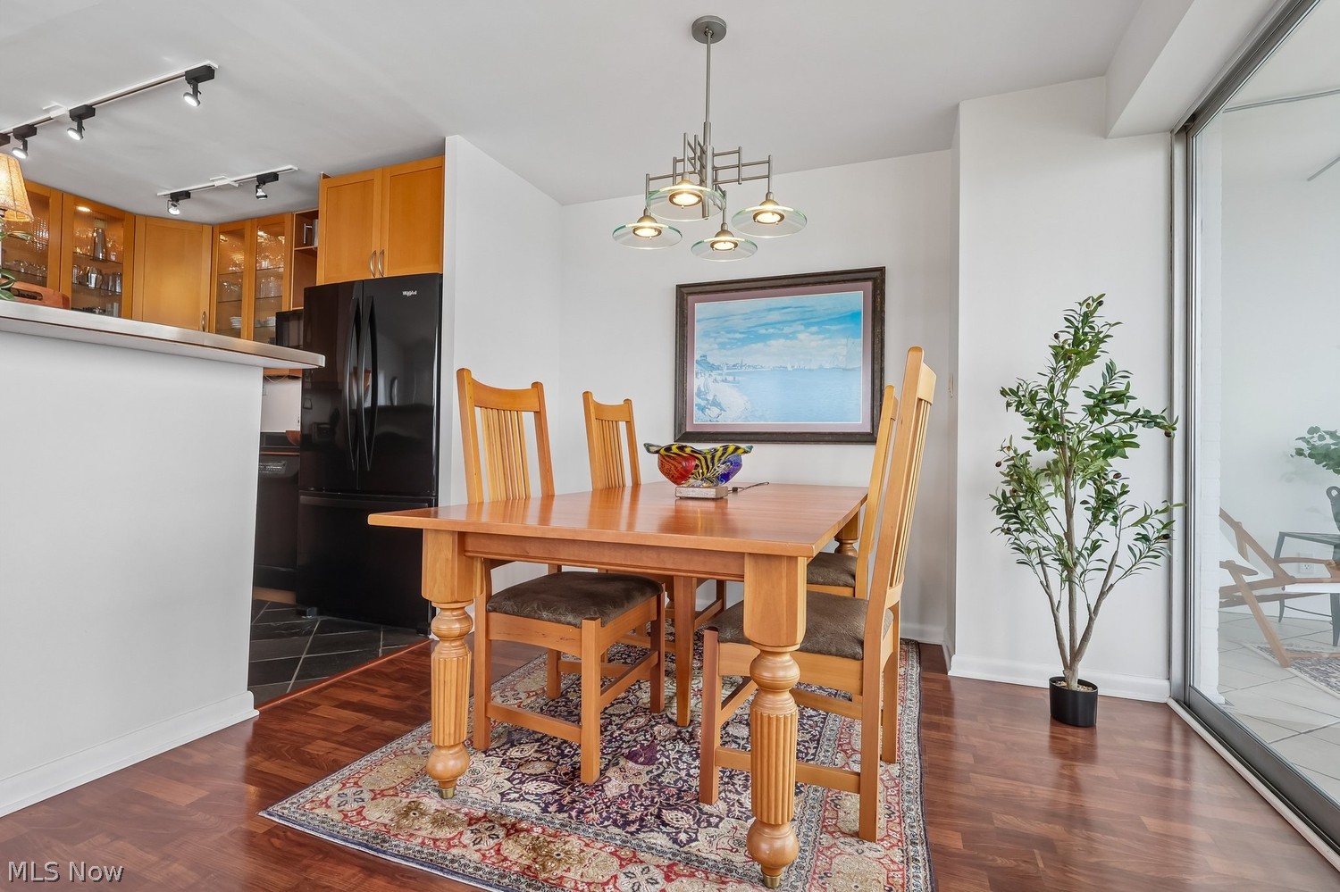 12520 Edgewater Drive Lakewood OH 44107